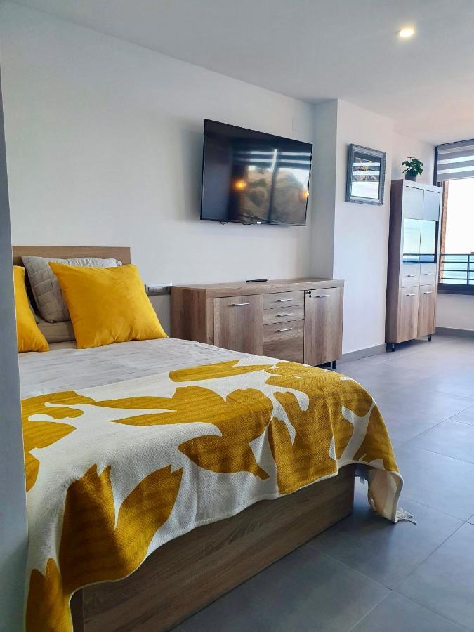 Ferienwohnung Playa Poniente Benidorm Exterior foto